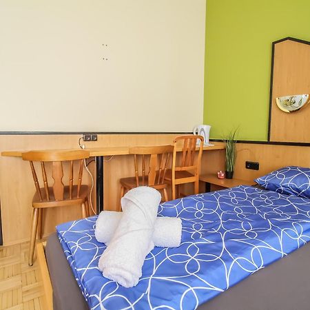 Cozy Rooms - U3 Hutteldorferstrasse Vienna Luaran gambar
