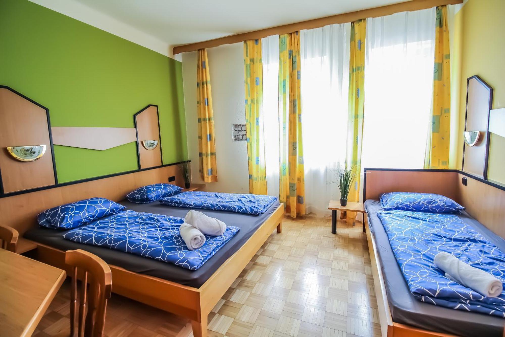 Cozy Rooms - U3 Hutteldorferstrasse Vienna Luaran gambar