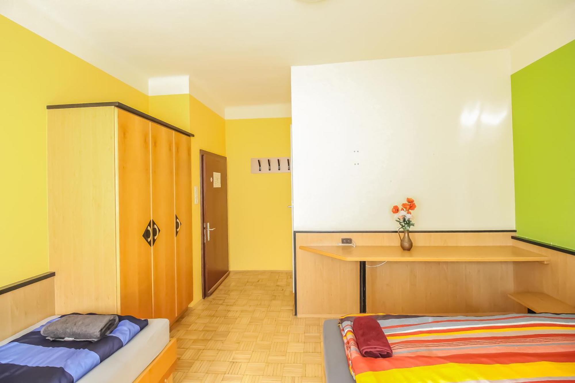Cozy Rooms - U3 Hutteldorferstrasse Vienna Luaran gambar