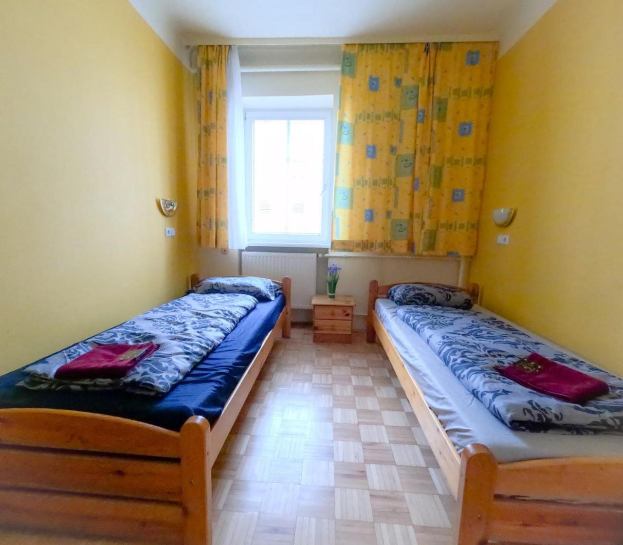 Cozy Rooms - U3 Hutteldorferstrasse Vienna Luaran gambar