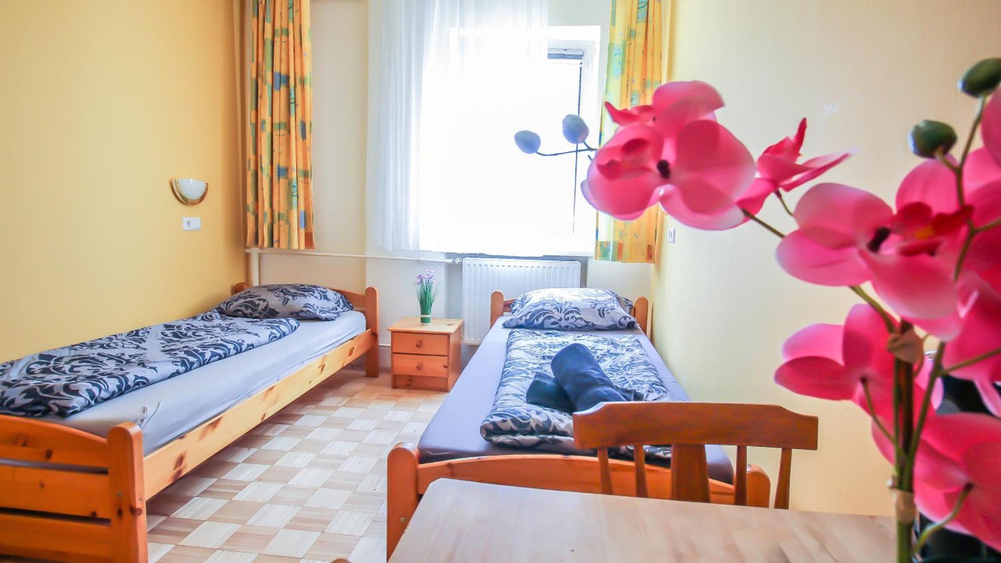 Cozy Rooms - U3 Hutteldorferstrasse Vienna Luaran gambar