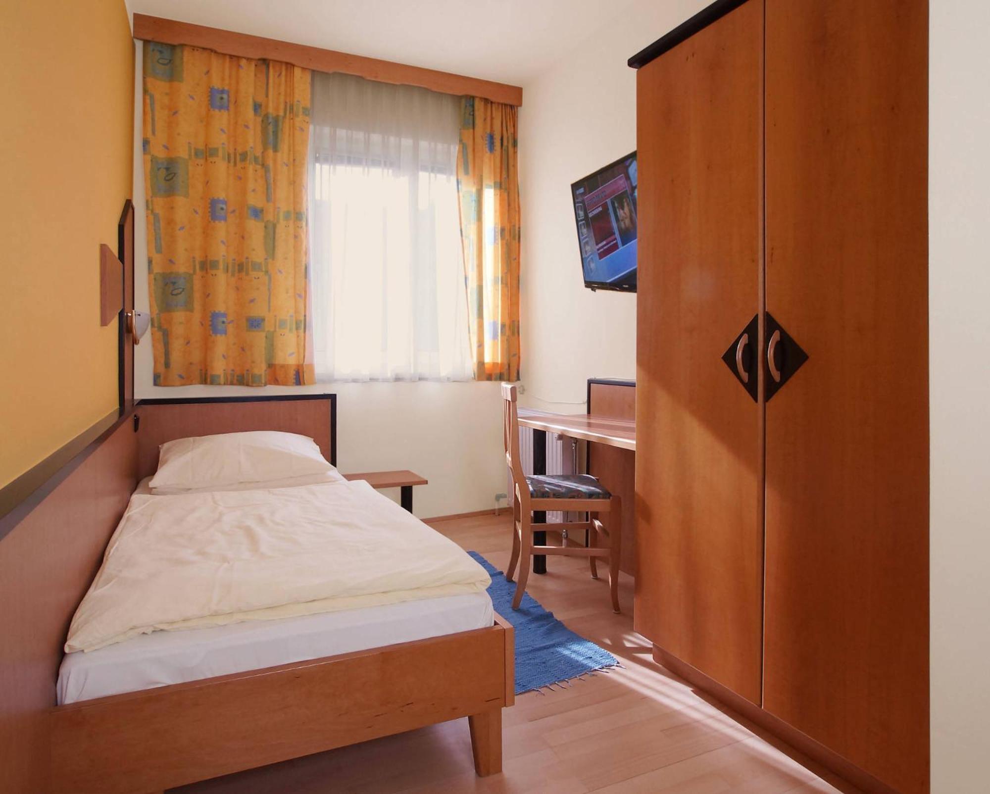 Cozy Rooms - U3 Hutteldorferstrasse Vienna Bilik gambar